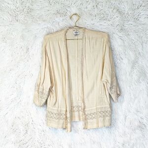 American Eagle Outfitters embroidered kimono